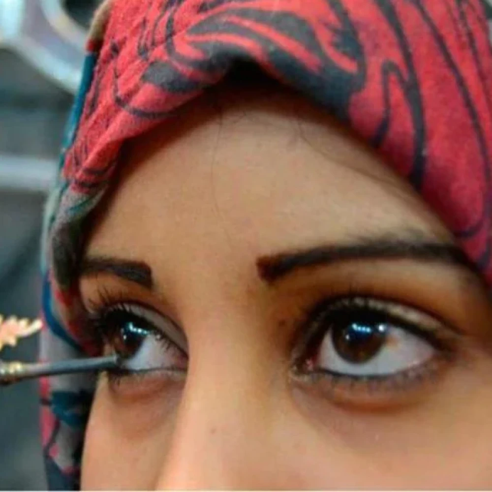 Traditional Moroccan Kohl Natural Eyeliner, 10g, with Application Pot